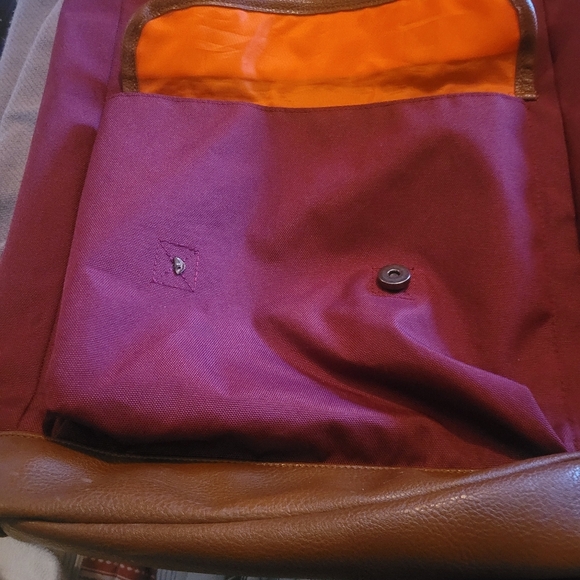 Benrus Burgundy and Brown Backpack - Picture 6 of 6